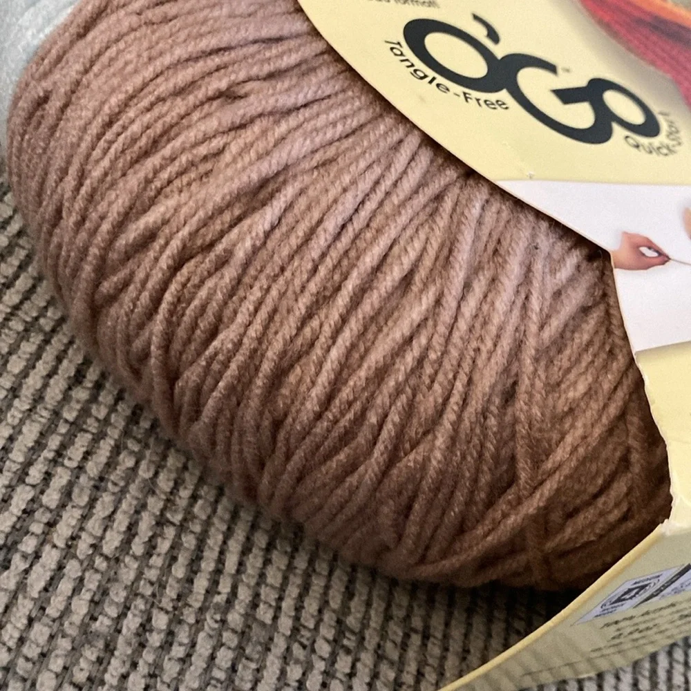 Yarnspirations Caron Big Donut yarn NEW Spiced ginger O’Go tangle free